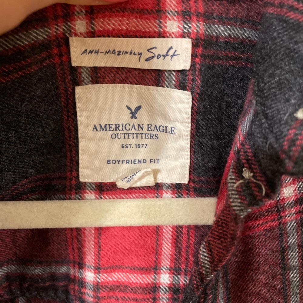 Women’s American Eagle Plaid Shirt Boyfriend Fit - Picture 2 of 2